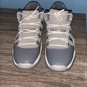 Shoes Jordan 11 cool grey